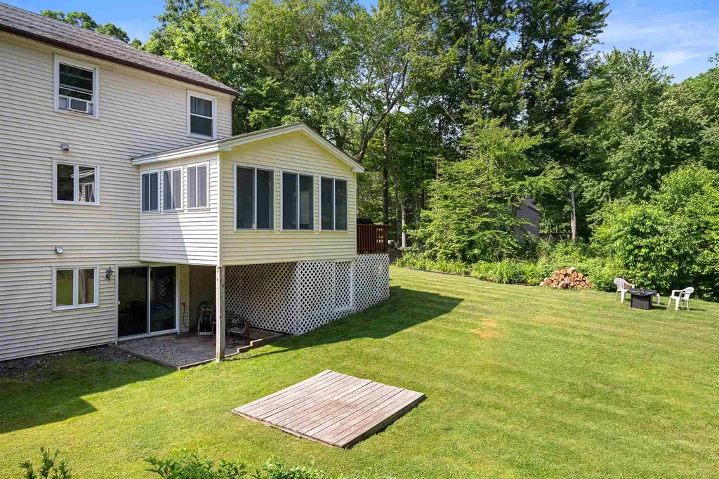 7L Bonnie Lane Derry NH 03038
