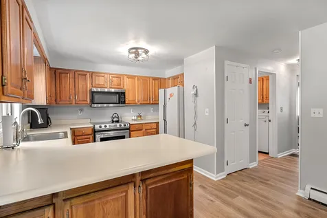 7l Bonnie Lane Derry NH 03038