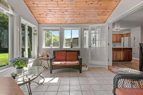 7l Bonnie Lane Derry NH 03038