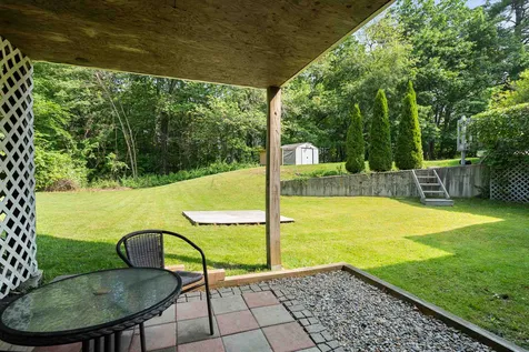 7l Bonnie Lane Derry NH 03038