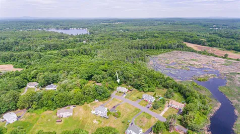 7l Bonnie Lane Derry NH 03038