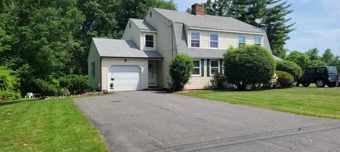 7l Bonnie Lane Derry NH 03038