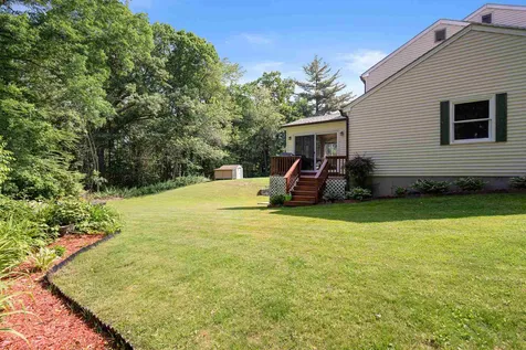 7l Bonnie Lane Derry NH 03038