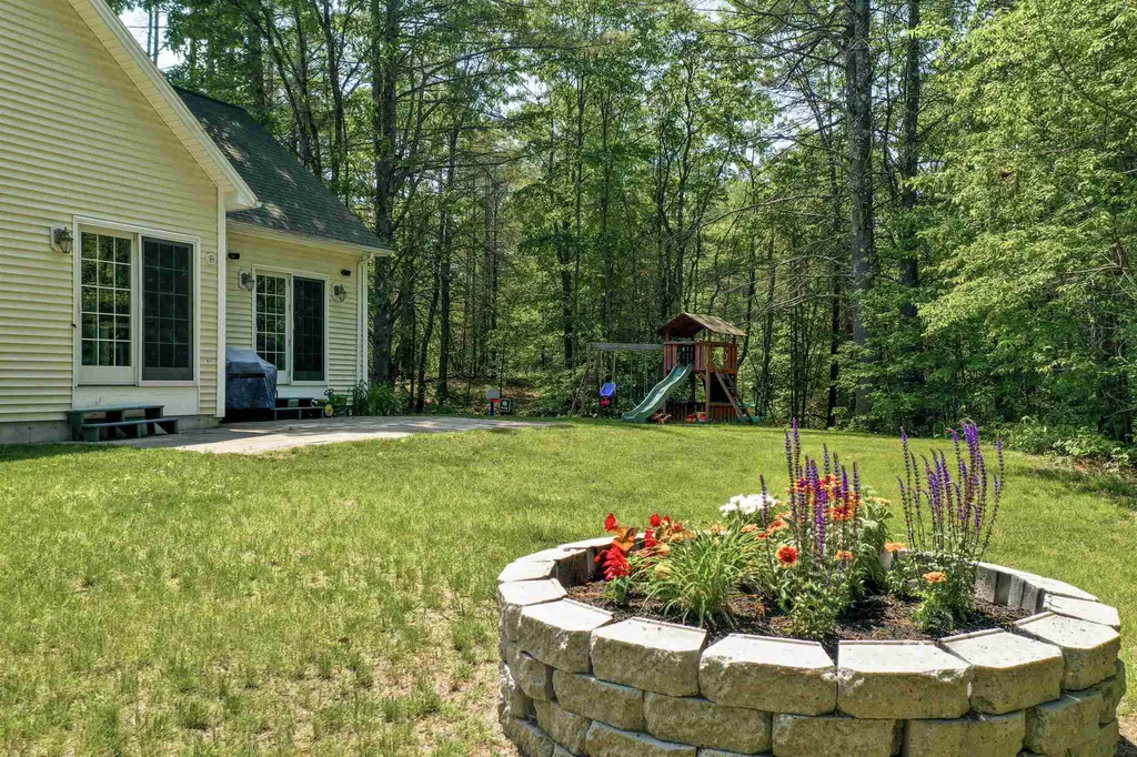 185 White Mountain Highway Milton NH 03851
