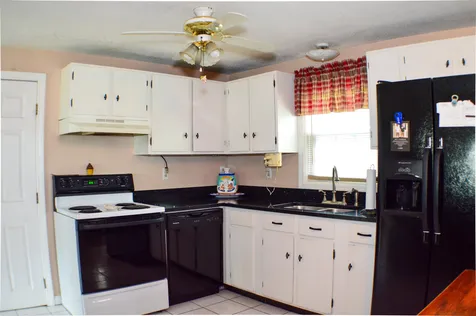 29-31 Townhouse Road Allenstown NH 03275