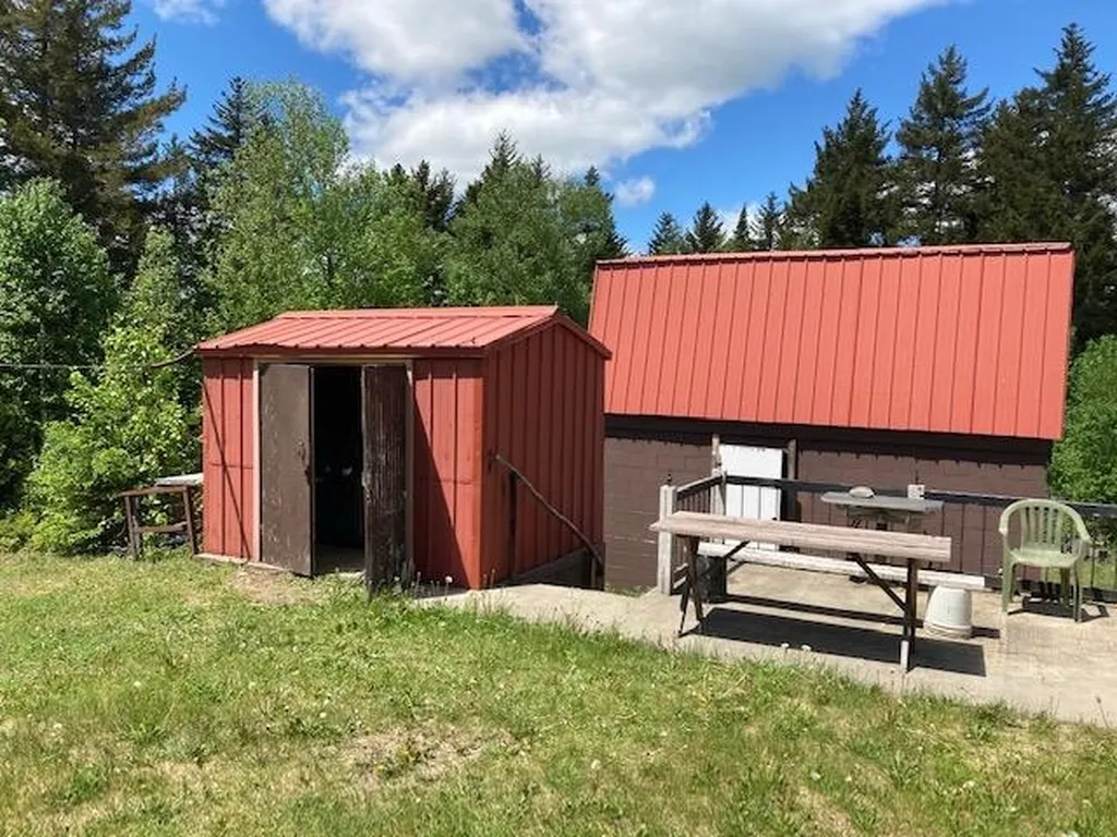 133 Cedar Lane Stewartstown NH 03576