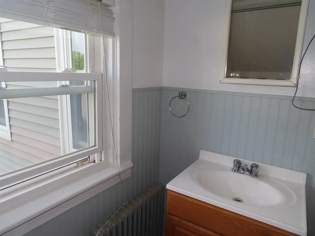 68 Gilsum Street Keene NH 03431