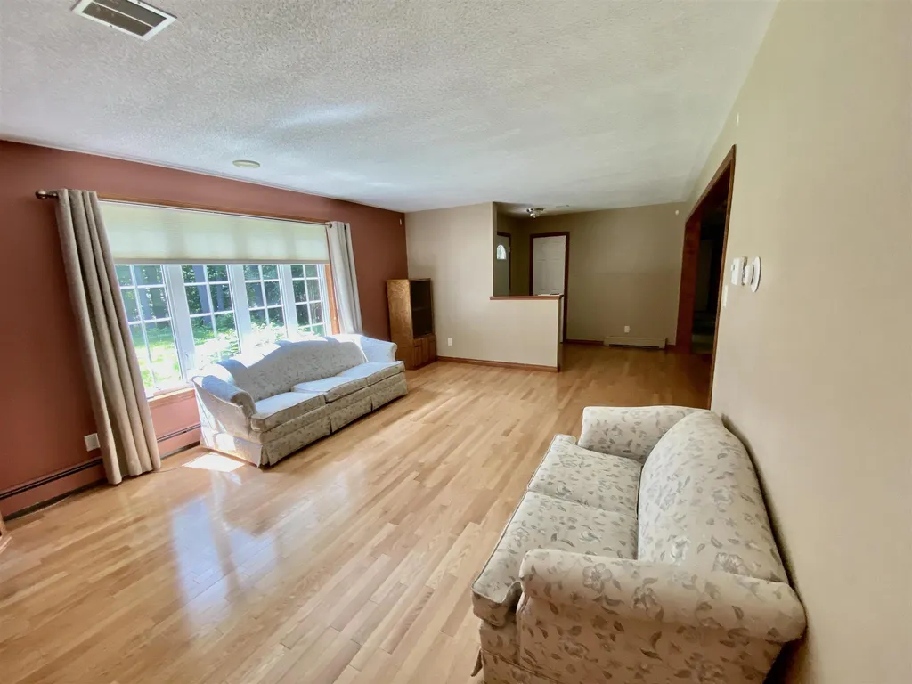 26 Robin Acres Drive Wolfeboro NH 03894