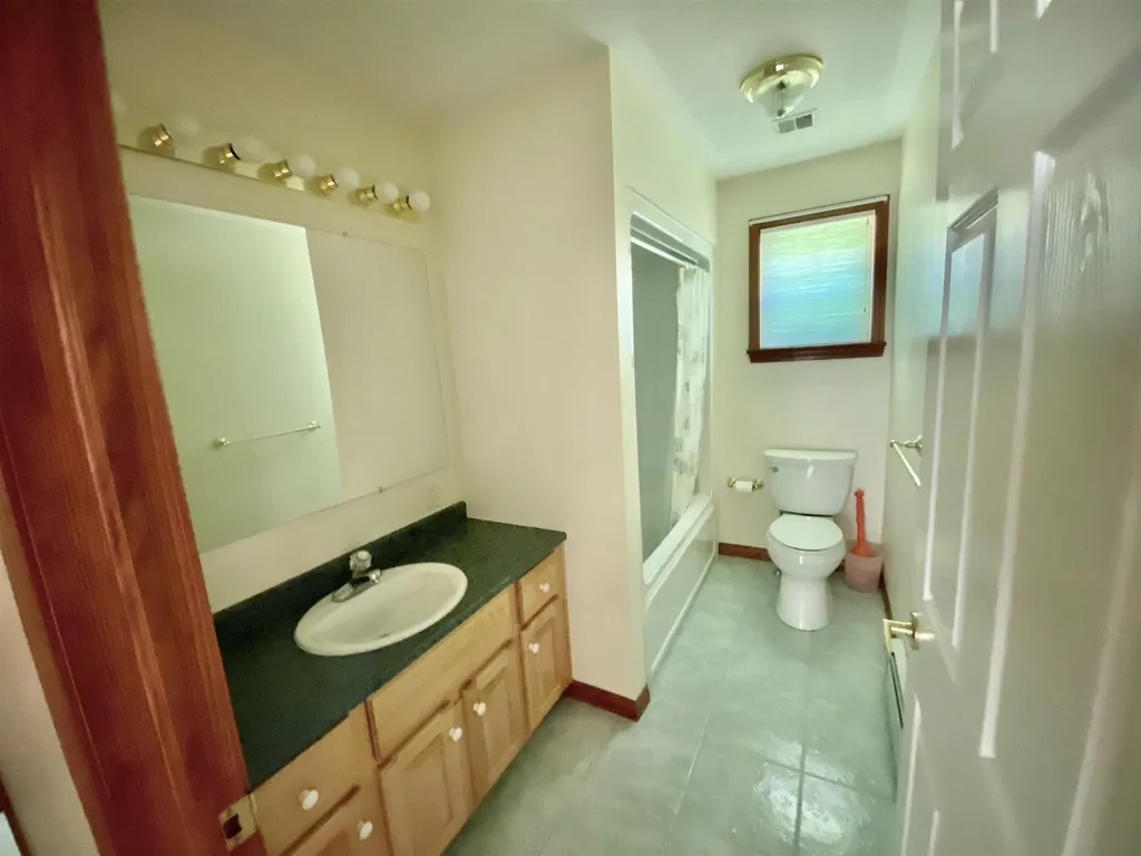 26 Robin Acres Drive Wolfeboro NH 03894