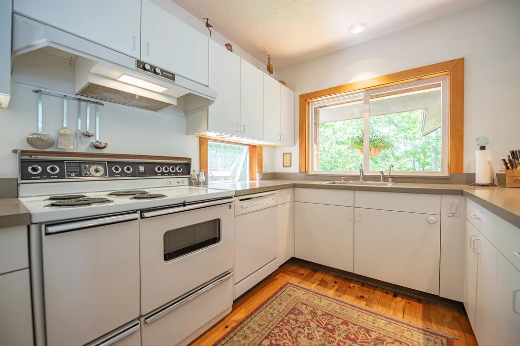 109 West Shore Road Hebron NH 03241