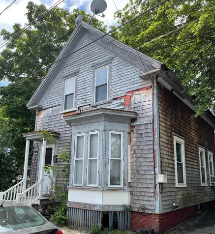 5 Moores Court Rochester NH 03867