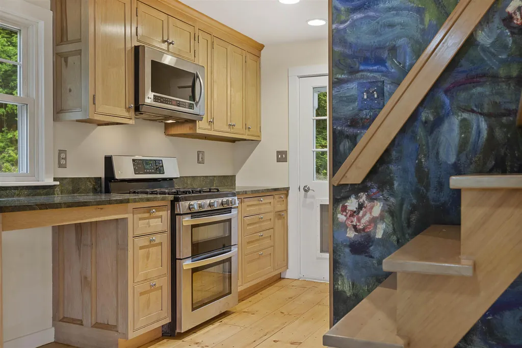 307 River Road Lyme NH 03768