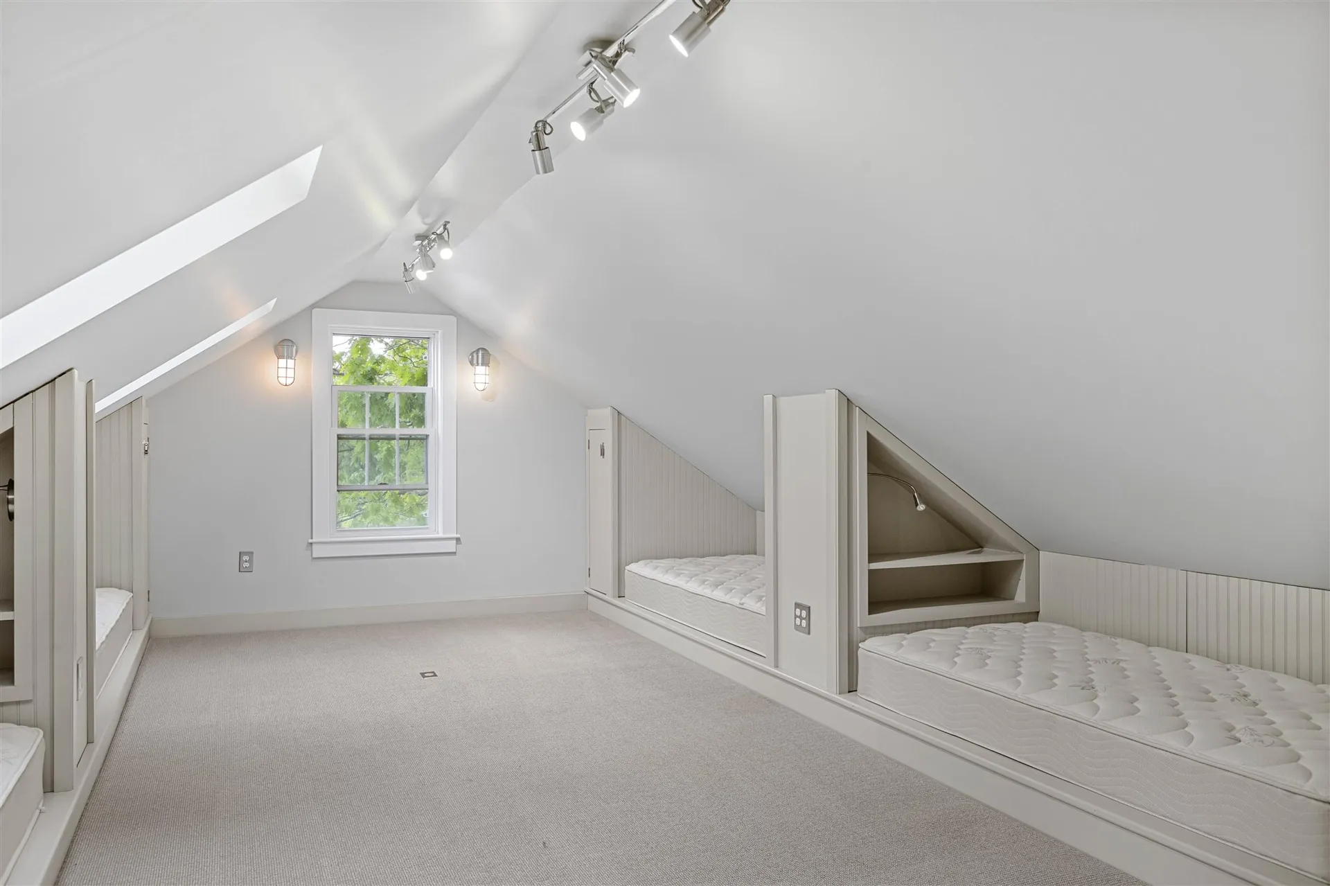 307 River Road Lyme NH 03768
