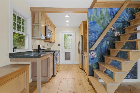 307 River Road Lyme NH 03768