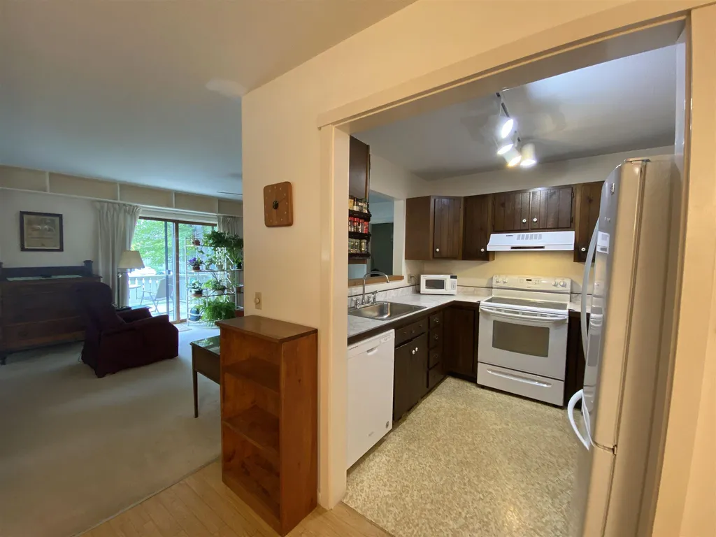 23 Pleasant Street Lebanon NH 03784
