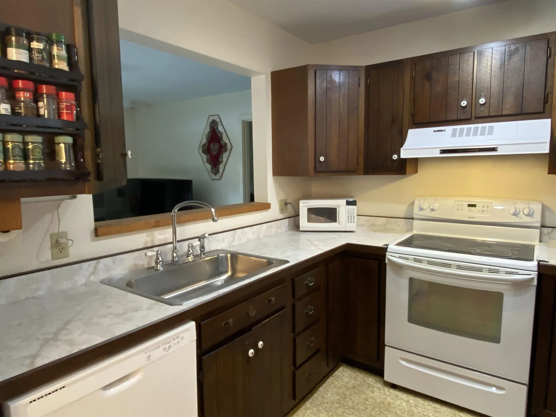 23 Pleasant Street Lebanon NH 03784
