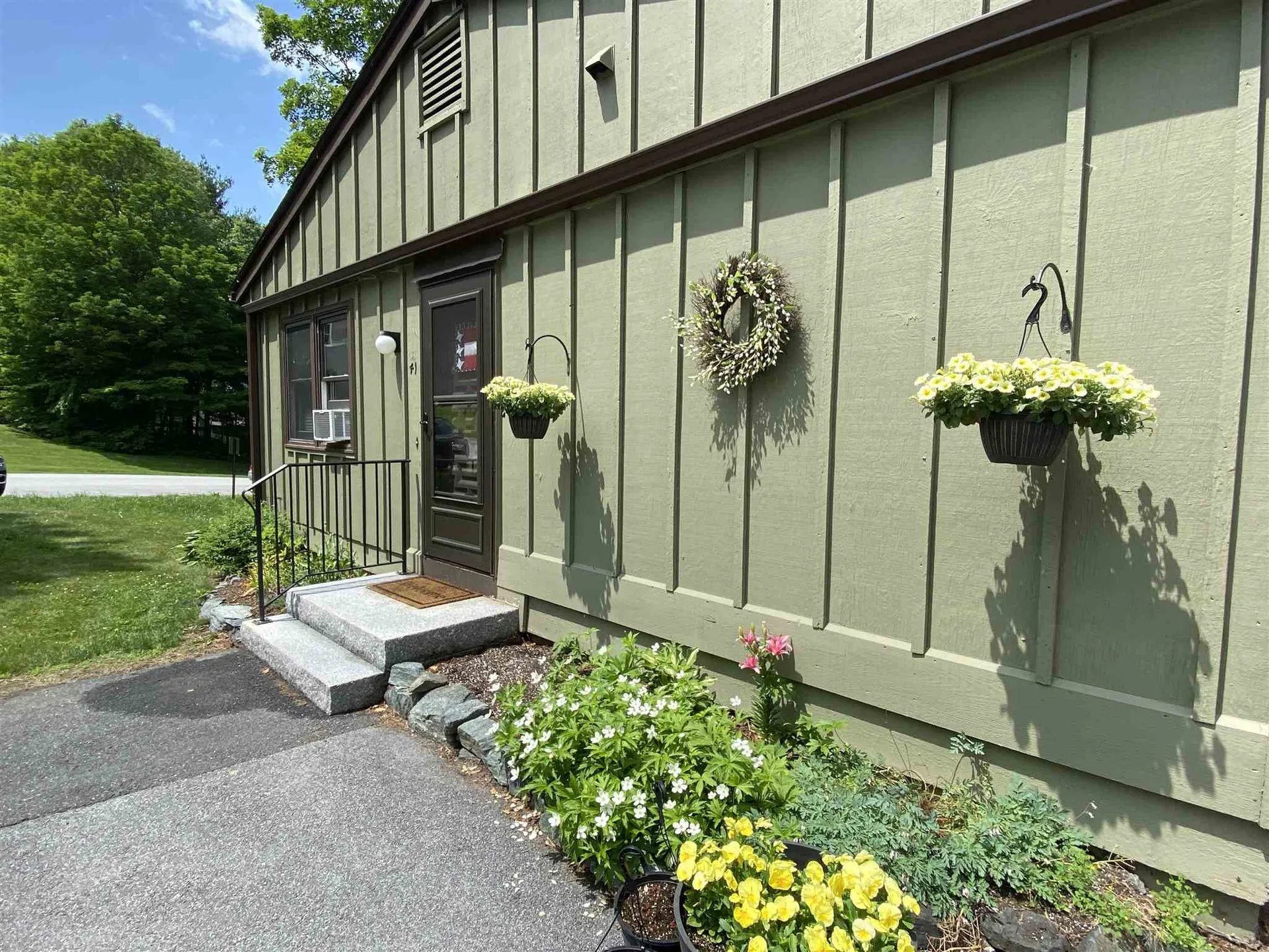 23 Pleasant Street Lebanon NH 03784