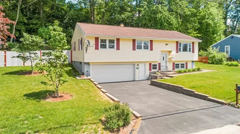 26 Raleigh Drive Nashua NH 03062