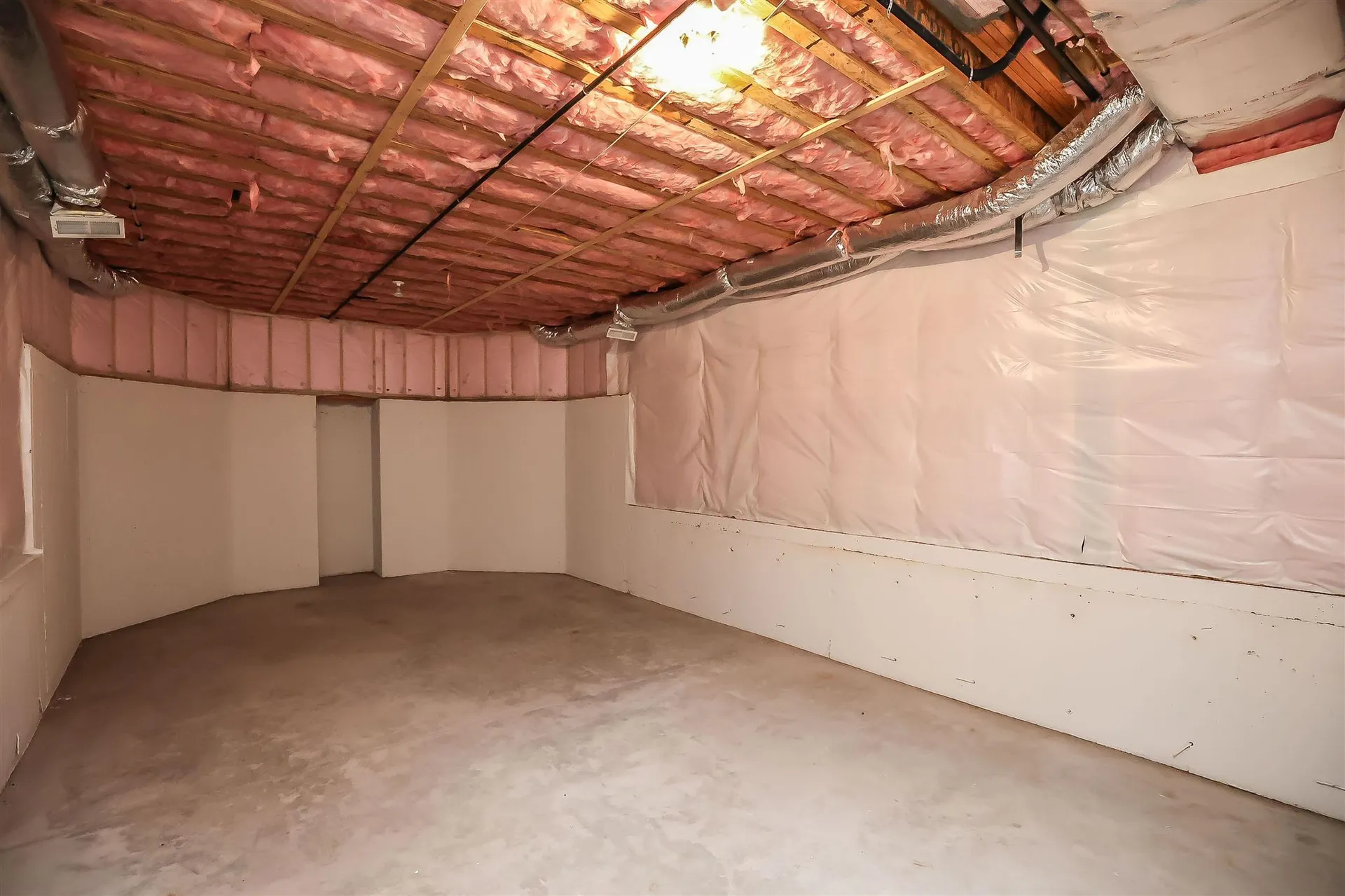 12 Crestwood Lane Nashua NH 03062