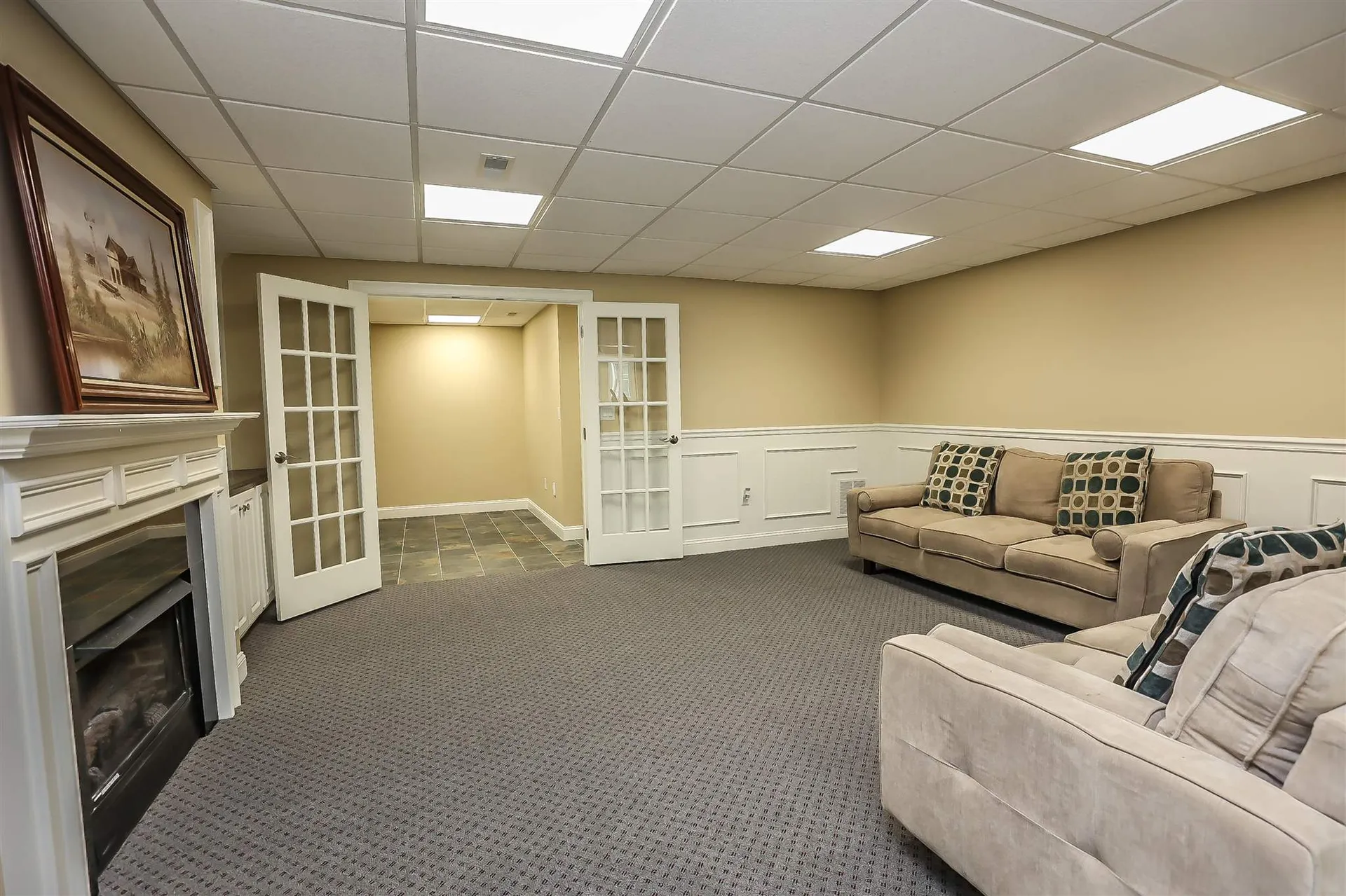 12 Crestwood Lane Nashua NH 03062