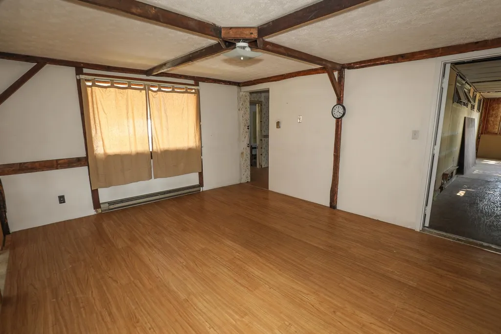 384 Lowell Street Manchester NH 03104