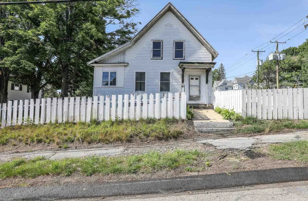 384 Lowell Street Manchester NH 03104