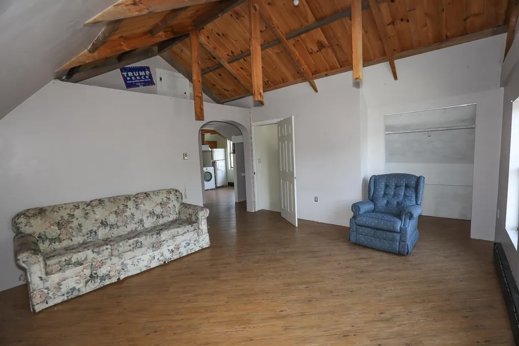 384 Lowell Street Manchester NH 03104
