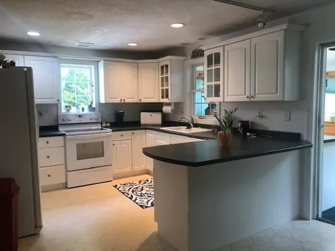 7 Rosewood Drive Bow NH 03304
