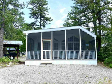 2 E Shawnee Lane Freedom NH 03836