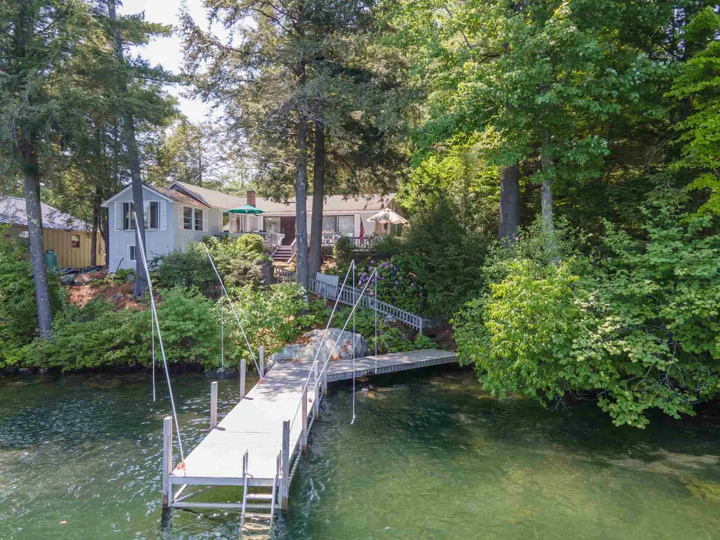 15 Nowicki Point Road Alton NH 03810