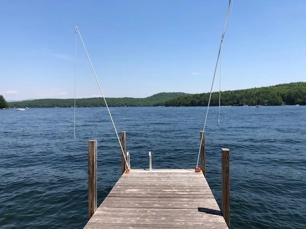 15 Nowicki Point Road Alton NH 03810