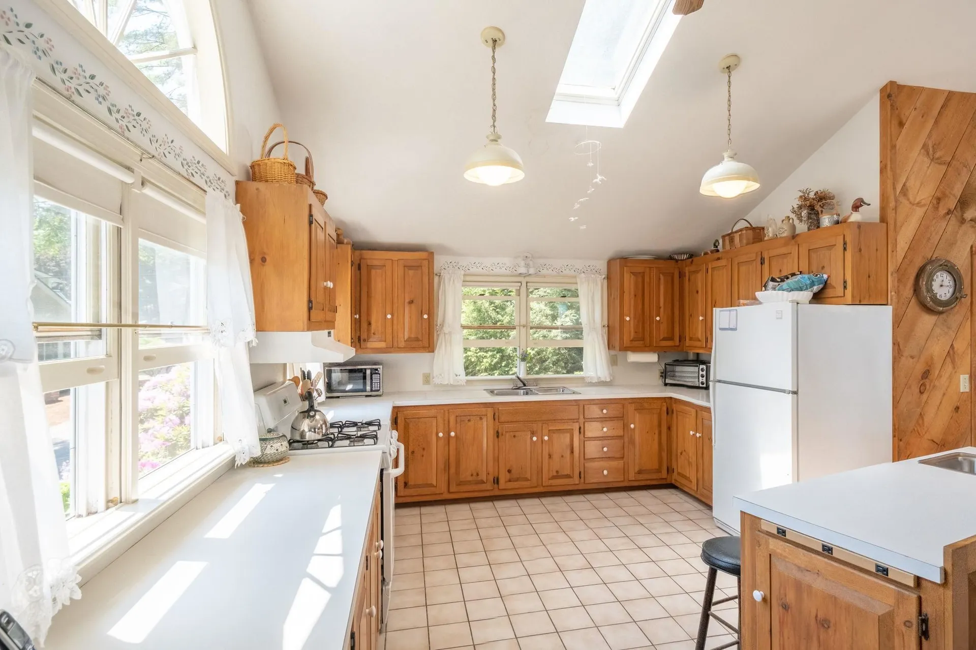 15 Nowicki Point Road Alton NH 03810
