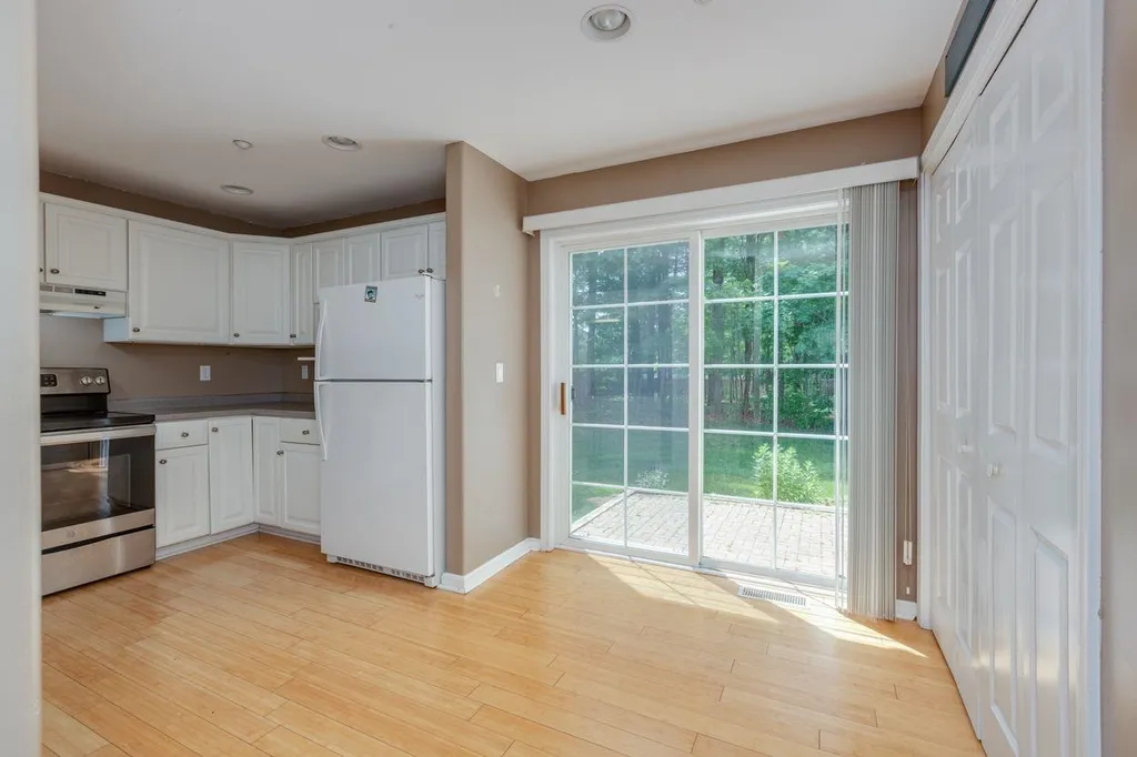 6 Appletree Village Lane Merrimack NH 03054