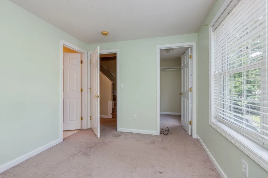 6 Appletree Village Lane Merrimack NH 03054