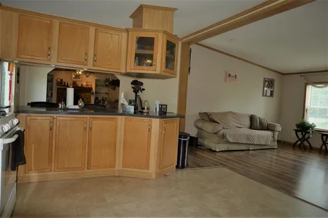16 Darren Drive Raymond NH 03077