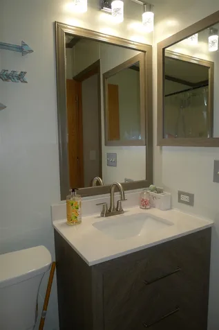 16 Darren Drive Raymond NH 03077