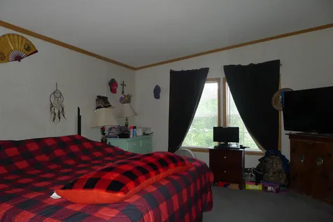 16 Darren Drive Raymond NH 03077
