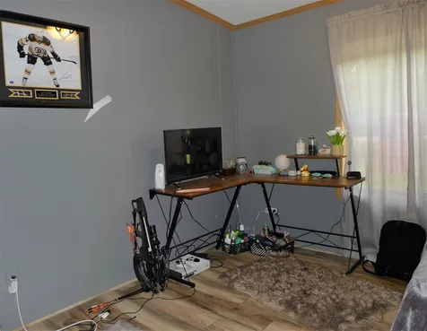 16 Darren Drive Raymond NH 03077