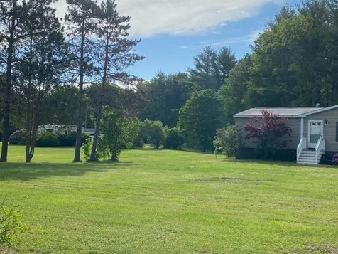 16 Darren Drive Raymond NH 03077