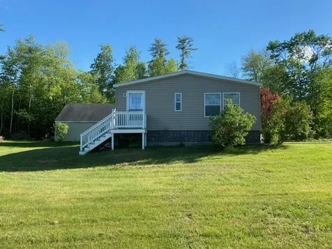 16 Darren Drive Raymond NH 03077