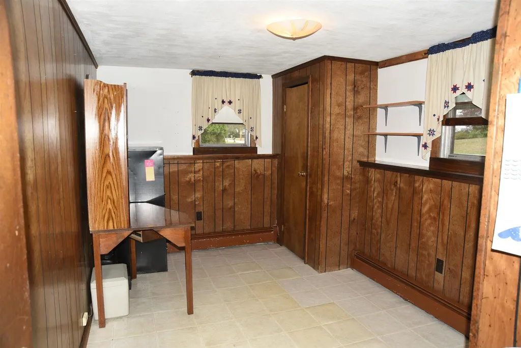 25 Crawford Avenue Exeter NH 03833