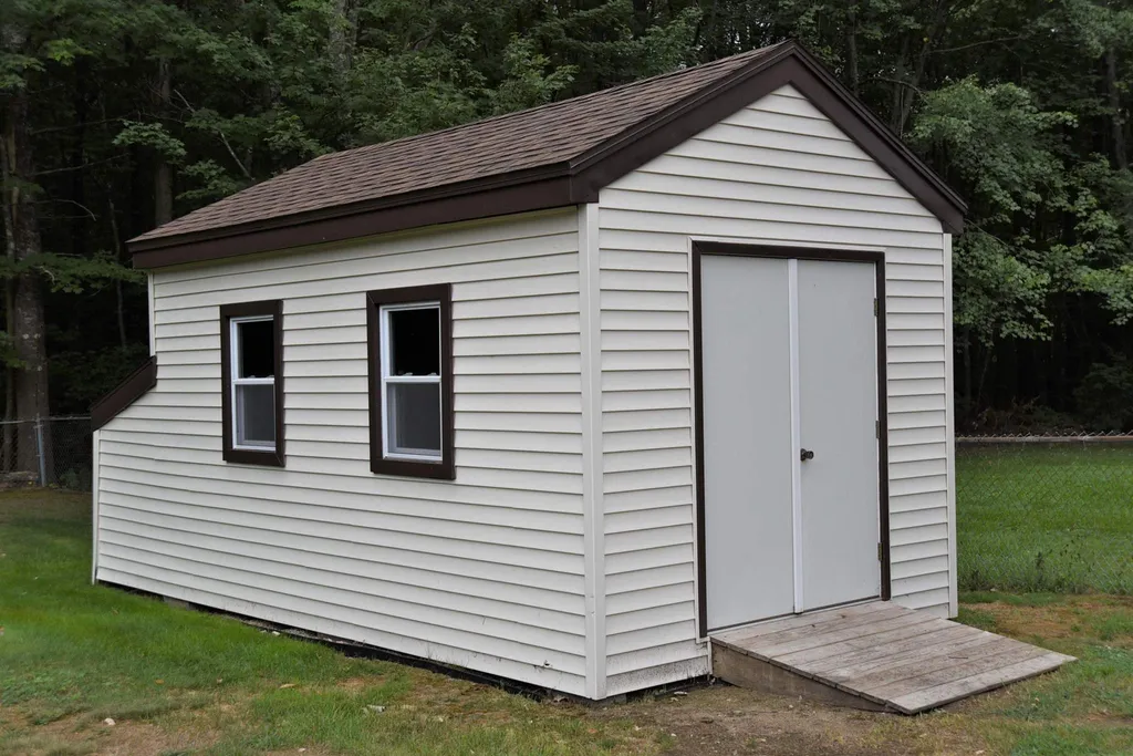 25 Crawford Avenue Exeter NH 03833
