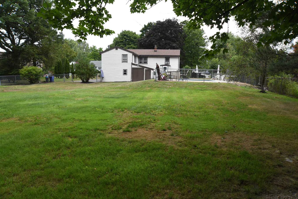 25 Crawford Avenue Exeter NH 03833