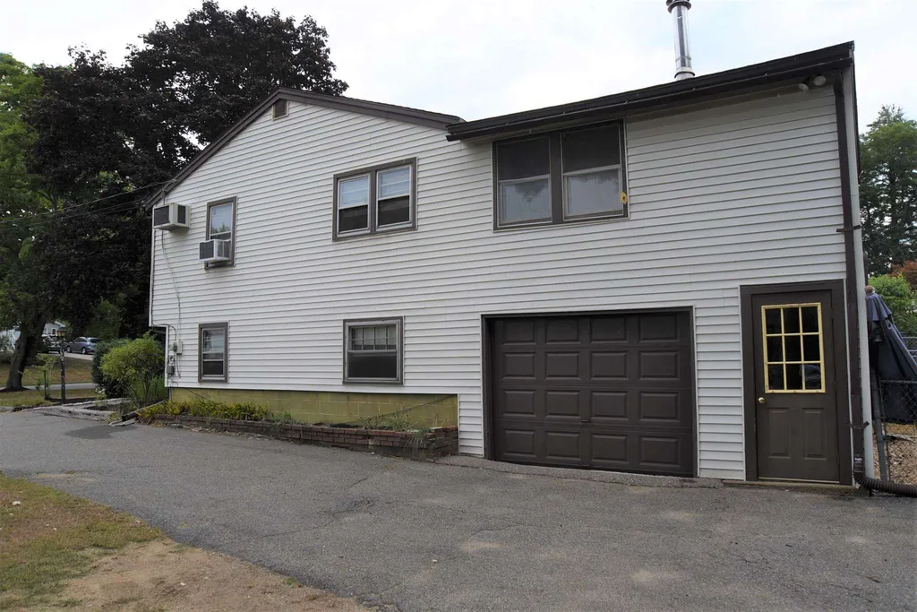 25 Crawford Avenue Exeter NH 03833