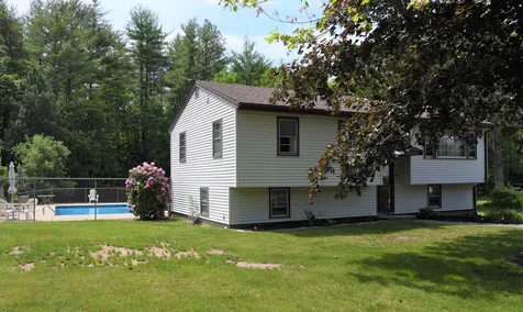 25 Crawford Avenue Exeter NH 03833
