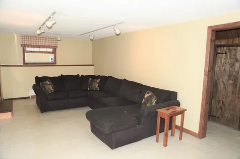 25 Crawford Avenue Exeter NH 03833