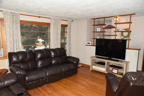 25 Crawford Avenue Exeter NH 03833