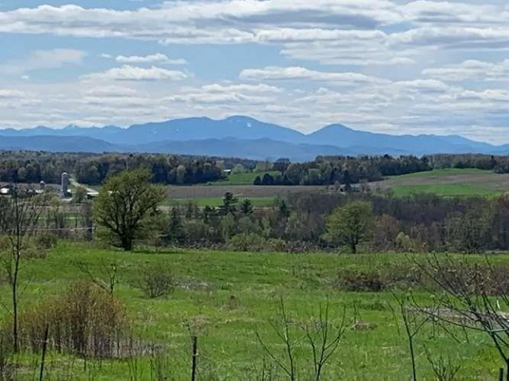 297 King Farm Road New Haven VT 05472