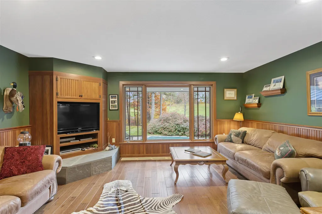15 Meadow Lane Hanover NH 03755