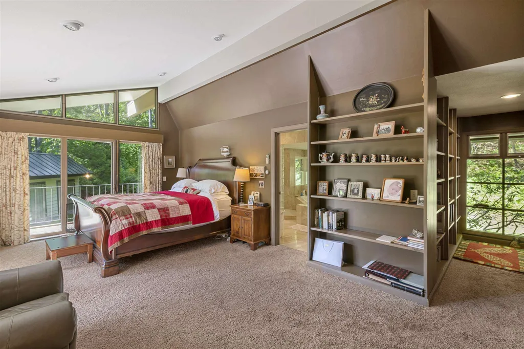 15 Meadow Lane Hanover NH 03755